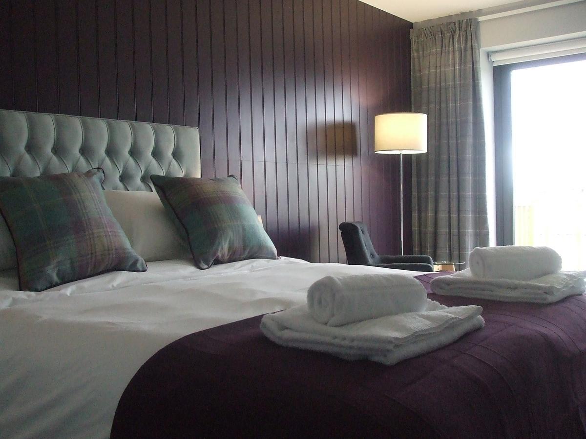 The Swan On The River Hotel อีลี ภายนอก รูปภาพ